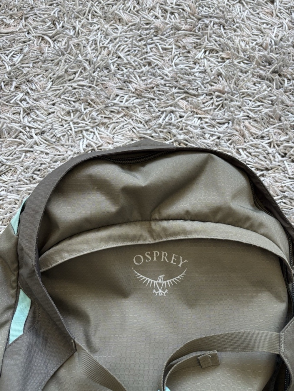 Fairview 70L Travel Backpack in Green Olive / Blue Authentic❤️ - Picture 12 of 12